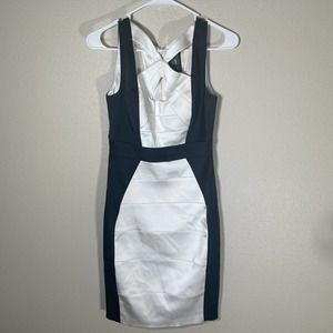 JAX Women's Size 4 black and white Bodycon Dress Cut out